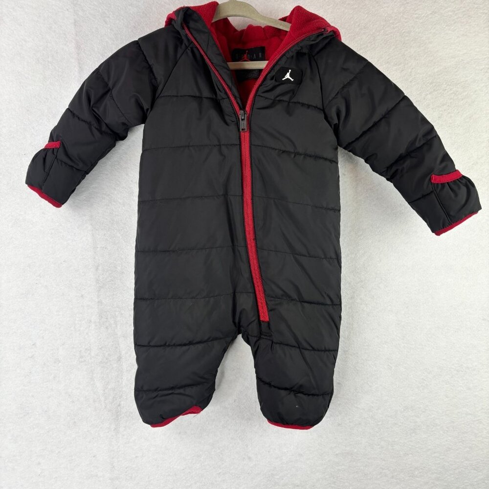 Air Jordan Baby Boys 3-6 Months Winter Puffer Hooded Snowsuit Black Red Zipper